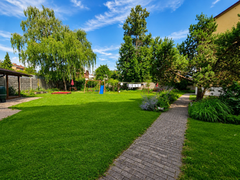 zahrada - Pronájem bytu 2+kk v osobním vlastnictví 46 m², České Budějovice