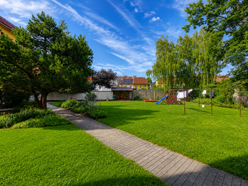 zahrada - Pronájem bytu 2+kk v osobním vlastnictví 46 m², České Budějovice