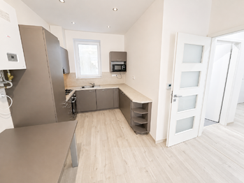 Pronájem bytu 2+kk v osobním vlastnictví 70 m², Praha 9 - Libeň