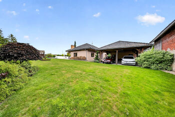 Prodej domu 252 m², Holasovice