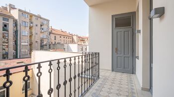 vizualizace pavlače - Prodej bytu 2+kk v osobním vlastnictví 66 m², Praha 8 - Karlín