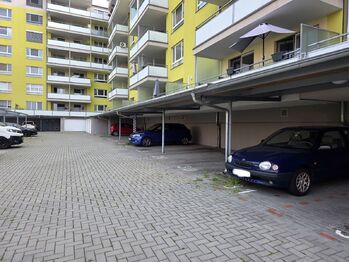 Pronájem garážového stání 15 m², Olomouc