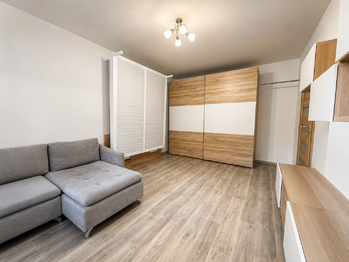 Pronájem bytu 1+1 v osobním vlastnictví 31 m², Praha 4 - Modřany
