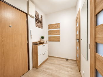Pronájem bytu 1+1 v osobním vlastnictví 31 m², Praha 4 - Modřany