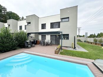 Prodej domu 190 m², Srubec