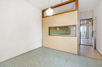 Kuchyň - Prodej bytu 3+1 v osobním vlastnictví 87 m², Praha 10 - Strašnice