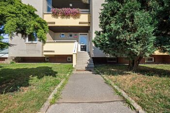 Prodej bytu 3+1 v osobním vlastnictví 87 m², Praha 10 - Strašnice