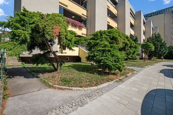 Prodej bytu 3+1 v osobním vlastnictví 87 m², Praha 10 - Strašnice