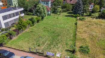 Prodej pozemku 719 m², Praha 10 - Dolní Měcholupy