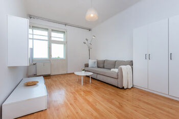 Pronájem bytu 2+1 v osobním vlastnictví 52 m², Praha 3 - Vinohrady