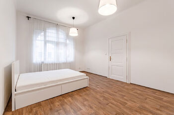 Pronájem bytu 2+kk v družstevním vlastnictví 58 m², Praha 1 - Staré Město