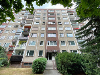 Prodej bytu 2+1 v osobním vlastnictví 45 m², Praha 5 - Hlubočepy