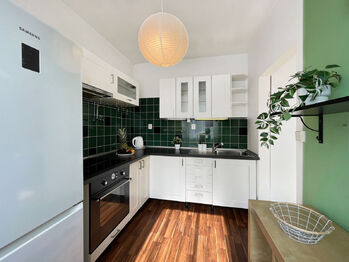 Prodej bytu 2+1 v osobním vlastnictví 45 m², Praha 5 - Hlubočepy