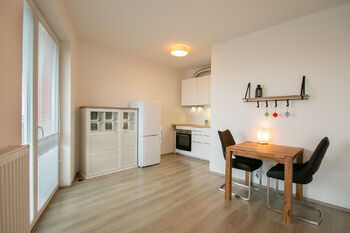 Prodej bytu 1+kk v osobním vlastnictví 33 m², Praha 5 - Zličín