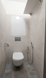 WC - Pronájem bytu 3+kk v osobním vlastnictví 61 m², Praha 4 - Nusle
