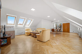 Prodej bytu 3+1 v osobním vlastnictví 155 m², Praha 2 - Nové Město