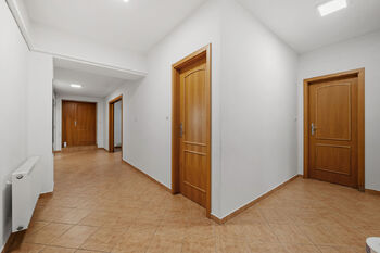 Prodej bytu 3+1 v osobním vlastnictví 155 m², Praha 2 - Nové Město
