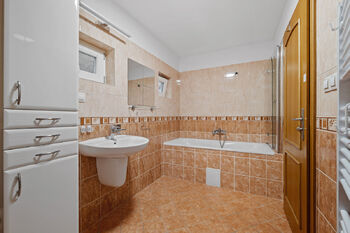 Prodej bytu 3+1 v osobním vlastnictví 155 m², Praha 2 - Nové Město