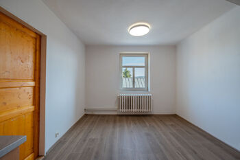 jídelna - Prodej bytu 2+kk v osobním vlastnictví 44 m², Jablonec nad Nisou