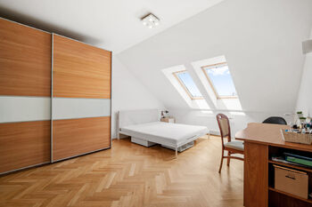 Prodej bytu 4+1 v osobním vlastnictví 166 m², Praha 2 - Nové Město