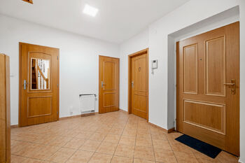 Prodej bytu 4+1 v osobním vlastnictví 166 m², Praha 2 - Nové Město