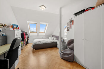 Prodej bytu 4+1 v osobním vlastnictví 166 m², Praha 2 - Nové Město