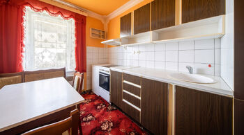 Kuchyň - Prodej bytu 2+1 v osobním vlastnictví 59 m², Dubá