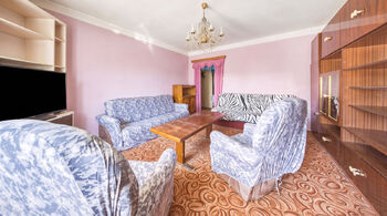 Obývací pokoj - Prodej bytu 2+1 v osobním vlastnictví 59 m², Dubá