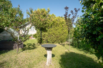 Prodej pozemku 383 m², Bystřany