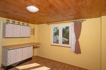 Prodej pozemku 383 m², Bystřany
