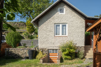 Prodej pozemku 383 m², Bystřany