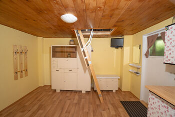 Prodej pozemku 383 m², Bystřany