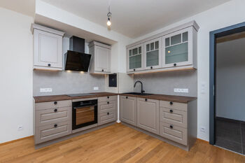 Prodej bytu 2+kk v osobním vlastnictví 11938 m², Praha 6 - Břevnov