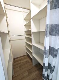 Šatna - Pronájem bytu 2+kk v družstevním vlastnictví 44 m², Ostrava