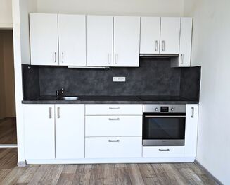 Kuchyňská linka - Pronájem bytu 2+kk v družstevním vlastnictví 44 m², Ostrava