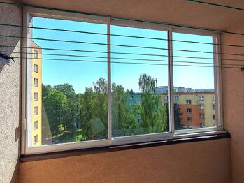 Pohled z lodžie - Pronájem bytu 2+kk v družstevním vlastnictví 44 m², Ostrava