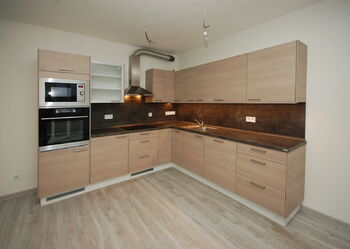Pronájem bytu 3+kk v osobním vlastnictví 75 m², Velký Osek
