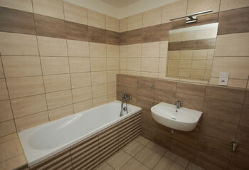 Pronájem bytu 3+kk v osobním vlastnictví 75 m², Velký Osek