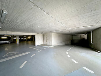 garáž - Prodej bytu 3+kk v osobním vlastnictví 67 m², České Budějovice