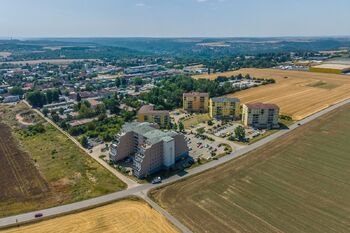 Pronájem bytu 1+kk v osobním vlastnictví 30 m², Klecany