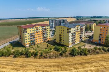 Pronájem bytu 1+kk v osobním vlastnictví 30 m², Klecany