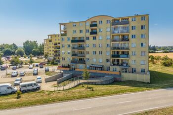 Pronájem bytu 1+kk v osobním vlastnictví 30 m², Klecany