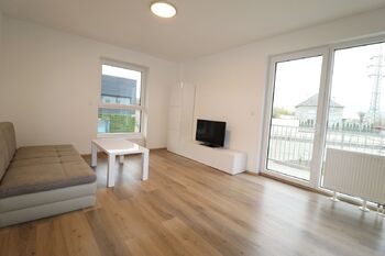 Pronájem bytu 1+kk v osobním vlastnictví 37 m², Praha 9 - Hloubětín
