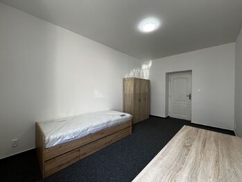 Pronájem bytu 1+kk v osobním vlastnictví 15 m², Plzeň