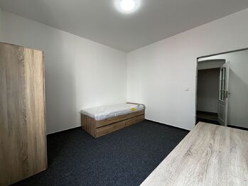 Pronájem bytu 1+kk v osobním vlastnictví 15 m², Plzeň