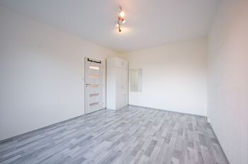 Pronájem bytu 1+1 v osobním vlastnictví 38 m², Cheb