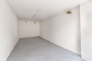Prodej garáže 18 m², Praha 6 - Břevnov