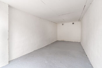 Prodej garáže 18 m², Praha 6 - Břevnov