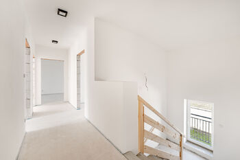 Prodej domu 329 m², Sluhy