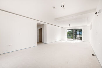 Prodej domu 329 m², Sluhy